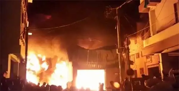 Hyderabad: Massive fire breaks out in furniture shop, 5 dead