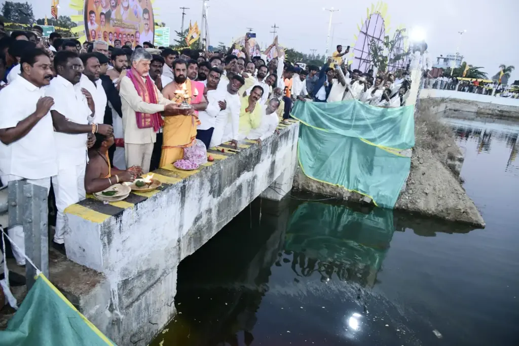 Kuppam Tourism : అడ్వెంచర్ టూరిజంకు కుప్పం కేరాఫ్ అడ్రస్.. బౌల్డరింగ్ పార్కును ప్రారంభించిన సీఎం.