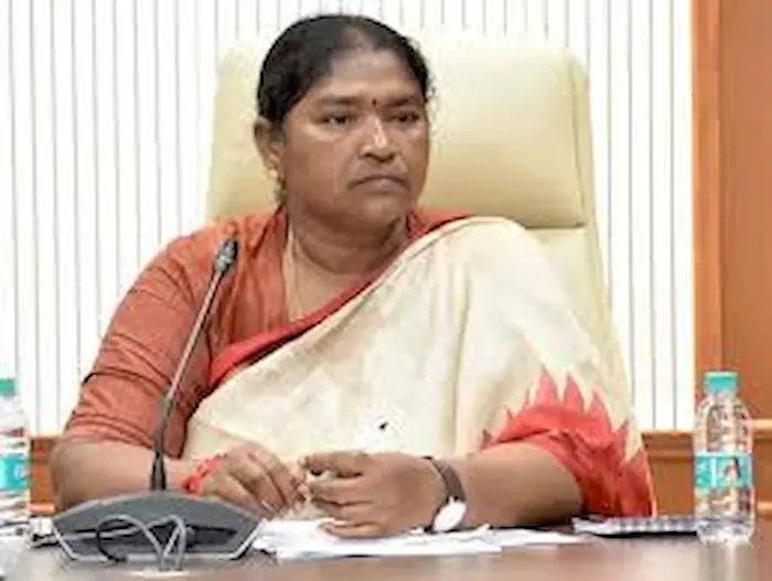 TG: వ్యాపార రంగాల్లో 'ఇందిరా మహిళా శక్తి'తో ప్రోత్సాహం