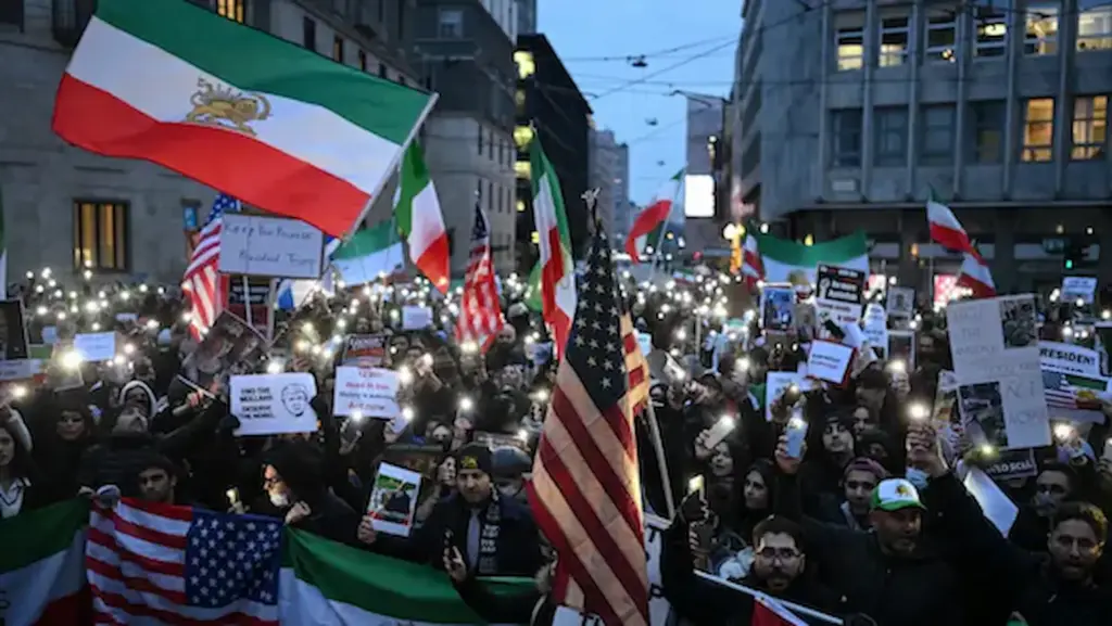 ఇరాన్ లోని భారత పౌరులకు ప్రభుత్వం కీలక సూచన