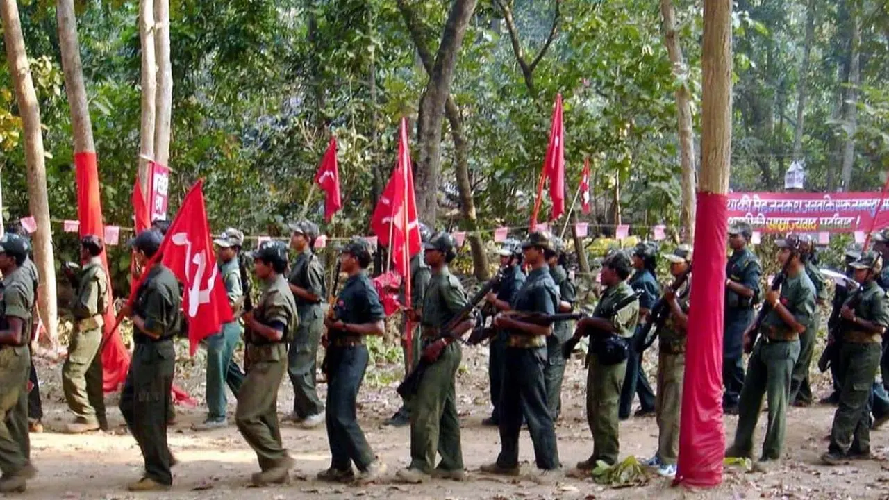 ఖాళీ అవుతున్న మావోయిస్టుల కంచుకోట