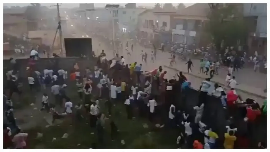  ఫుట్‌బాల్ మ్యాచ్‌లో తూటాల వర్షం.. 11 మంది మృతి