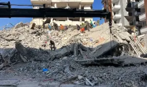 మెక్సికోలో భారీ భూకంపంతో కంపించిన భవనాలు..