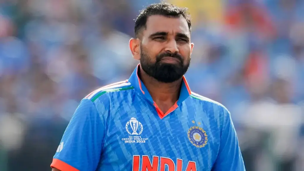 Mohammed Shami: క్రికెటర్ మహ్మద్ షమీకి ఈసీ నోటీసులు..