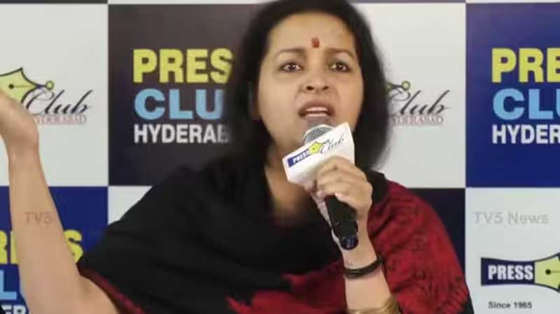 Renu Desai : మీడియా ప్రతినిధిపై ఫైర్ ఎందుకు అవ్వాల్సి వచ్చిందో క్లారిటీ ఇచ్చిన రేణు దేశాయ్