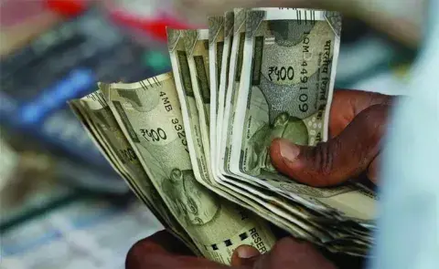 TG: ఇక మీదట కాంట్రాక్ట్‌ కార్మికులకు అకౌంట్ లోకే జీతాలు