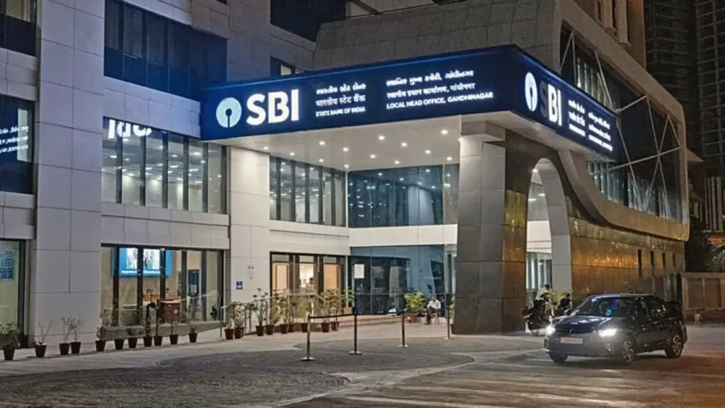 SBI: ఎస్‌బీఐ ఖాతాదారులకు షాక్.. పెరిగిన ఏటీఎం ఛార్జీలు