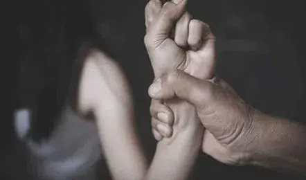 Mangalagiri Crime: బైక్‌పై వచ్చి ఇంటర్ విద్యార్థినిని కిడ్నాప్ చేసిన దుండగులు