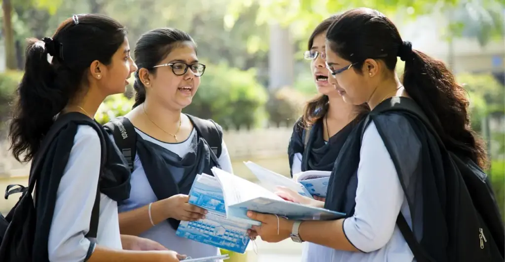 TG: వచ్చే అకడమిక్ ఇయర్ నుంచి ఇంటర్ స్టూడెంట్స్‌కు వెల్కమ్ కిట్లు 