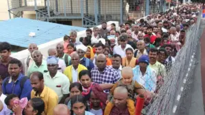 తిరుమలలో భక్తుల రద్దీ: దర్శనానికి 24 గంటల గడువు