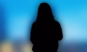 వాష్‌రూమ్‌లో సీక్రెట్ కెమెరా కన్నడ నటికి షాక్