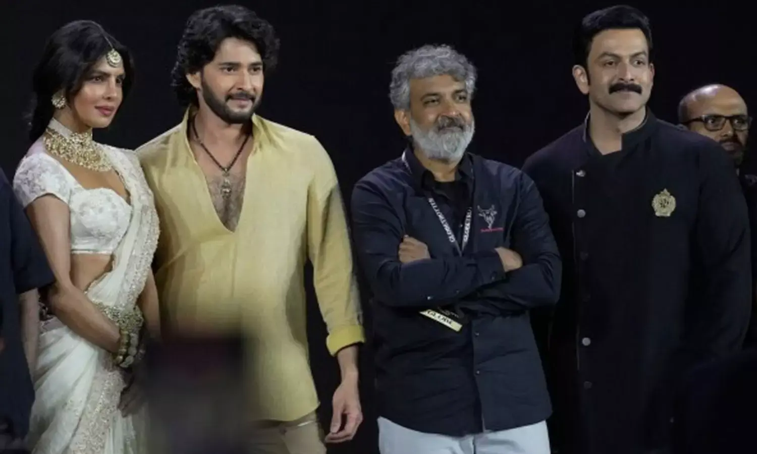 Rajamouli-Mahesh Babu: 'వారణాసి'లో సినిమాలో విక్రమ్?