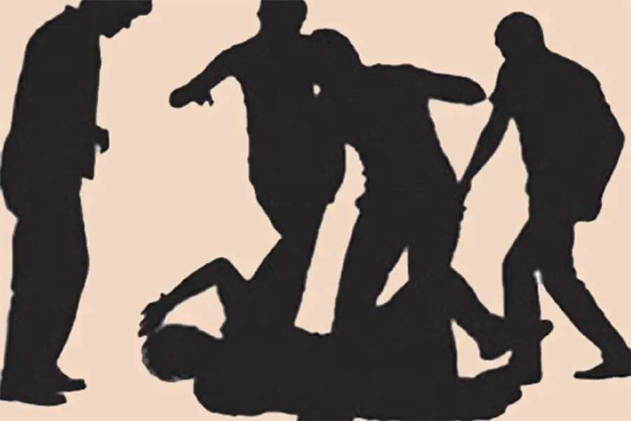 Kakatiya University: మెస్‌లో కోడికూర కోసం కొట్టుకున్న విద్యార్థులు