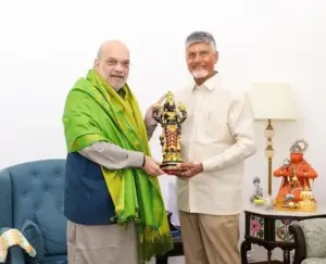 అమరావతికి చట్టబద్ధత కల్పించాలని అమిత్‌షాను కోరిన CM