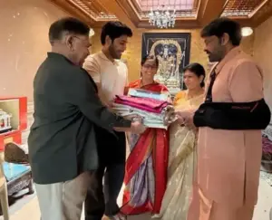 అల్లు శిరీష్ వెడ్డింగ్ కార్డ్ చిరంజీవికి మొదటి ఆహ్వాన పత్రిక