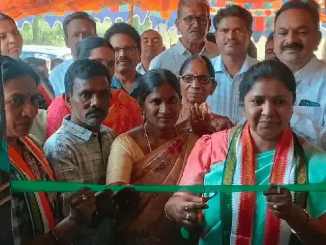 Kallur: సొంతింటి కల సాకారం.. ఇందిరమ్మ ఇళ్లు ప్రారంభం