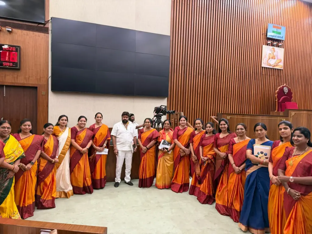 Assembly: సీఎం చంద్రబాబును కలిసిన మహిళా ప్రజాప్రతినిధులు