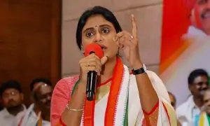 కల్తీ పాల ఘటనపై స్పందించిన వైఎస్ షర్మిల