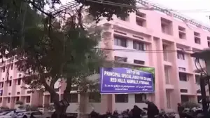 నాంపల్లి కోర్టుకు బాంబు బెదిరింపు