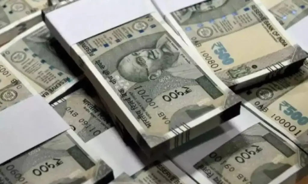 HYD: గోషామహల్లో భారీగా డబ్బు పట్టివేత