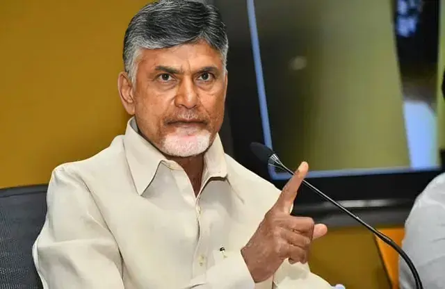 కల్తీ పాలపై సీఎం సీరియస్.. అధికారులతో అత్యవసర సమీక్ష