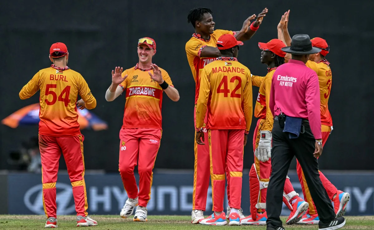 సూపర్-8 సమరం, టాస్ గెలిచి బౌలింగ్ ఎంచుకున్న రజా