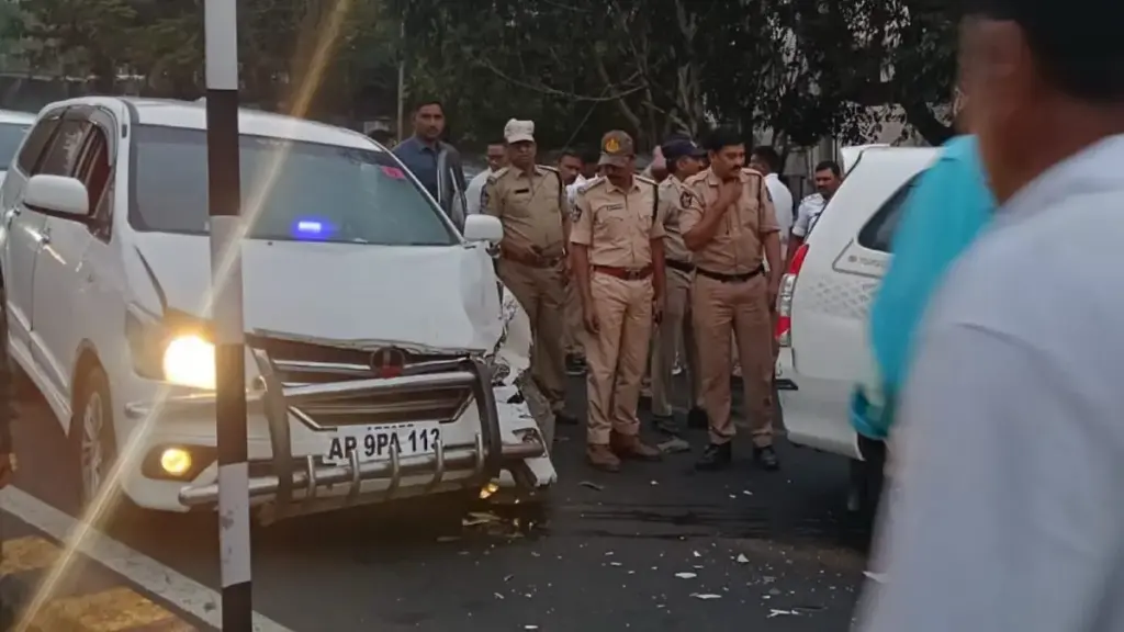 Deputy CM Pawan's convoy in danger