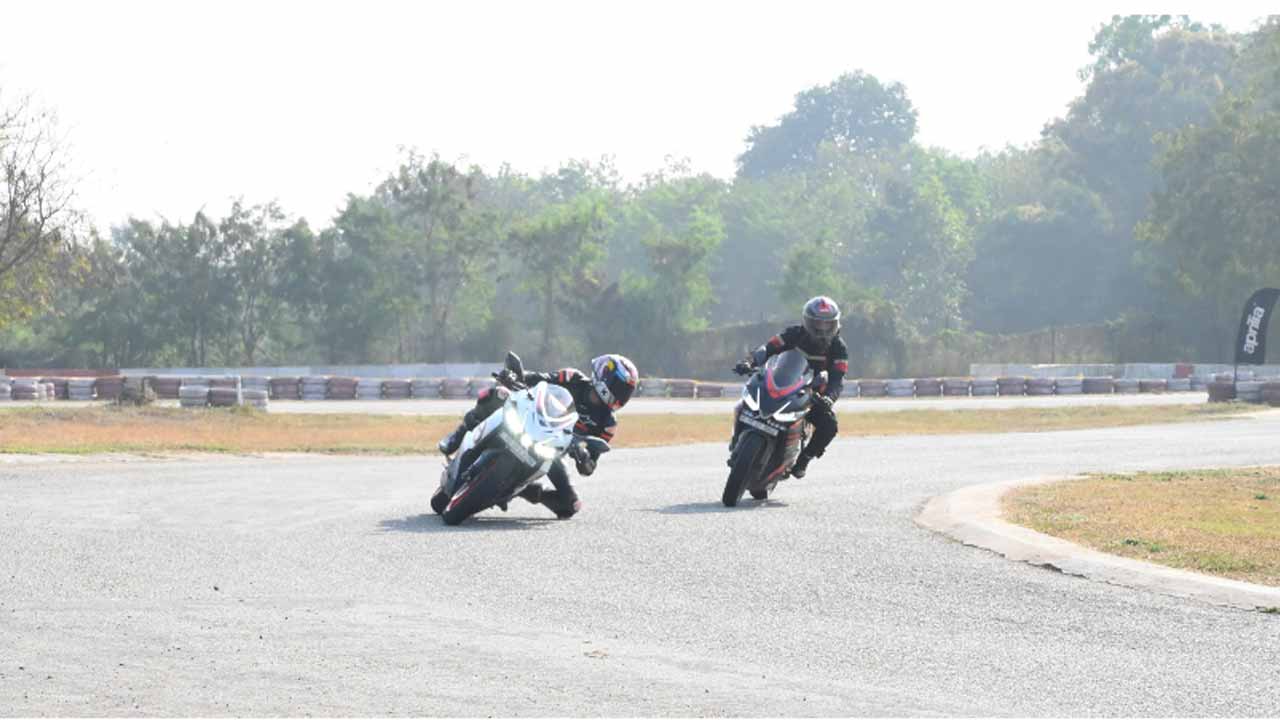 హైదరాబాద్ లో అట్టహాసంగా జరిగినా అప్రిలియా RS457 ట్రాక్ డే వేడుక