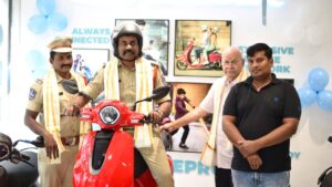 మార్కెట్ లోకి ‘చేతక్ C25’ ఎలక్ట్రిక్ స్కూటర్‌ ..ధర ఎంతో తెలుసా ?