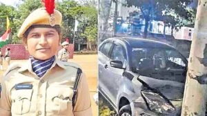 కానిస్టేబుల్ సౌమ్య కుటుంబానికి రూ.కోటి పరిహారం అందించిన సీఎం