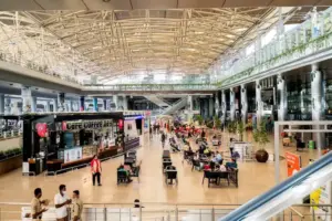 దేశంలోనే కాస్ట్లీ ఎయిర్‌పోర్ట్‌గా హైదరాబాద్..