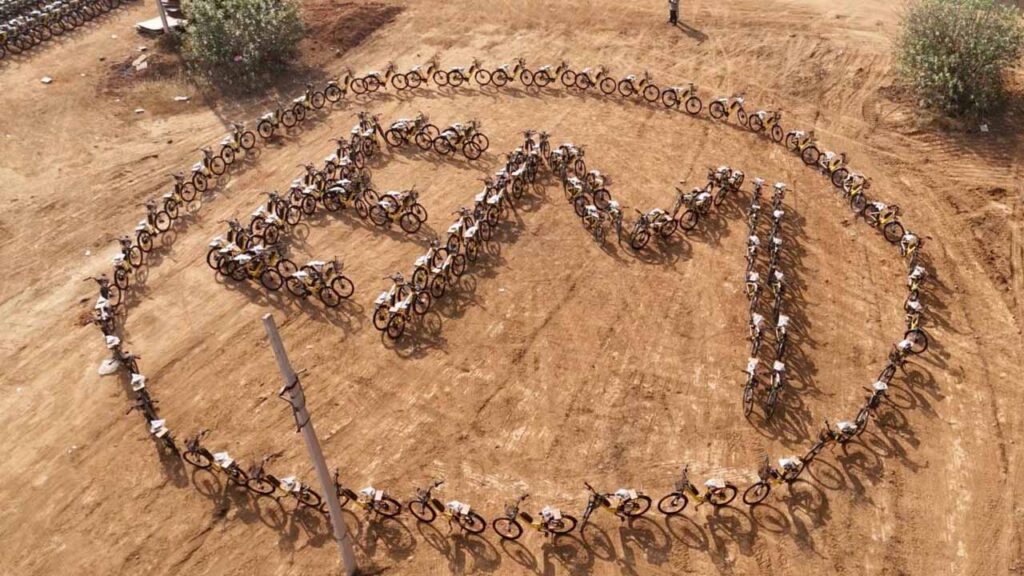 E-motorcycle : ఈ-మోటొరాడ్ గిన్నిస్ రికార్డ్ – కుప్పంలో భారీ స్థాయిలో ఎలక్ట్రిక్ సైకిళ్ల పంపిణీ