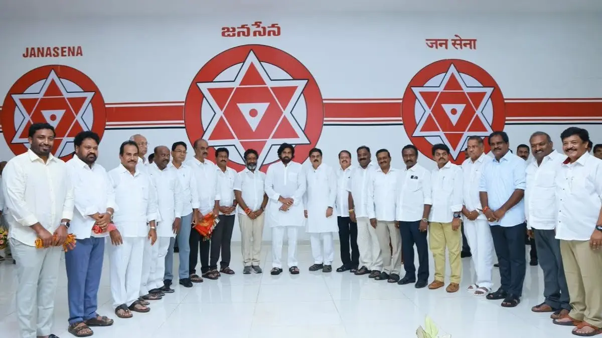 రాష్ట్రంలోని పలు కీలక అంశాలపై నేతలతో చర్చించనున్న డిప్యూటీ సీఎం