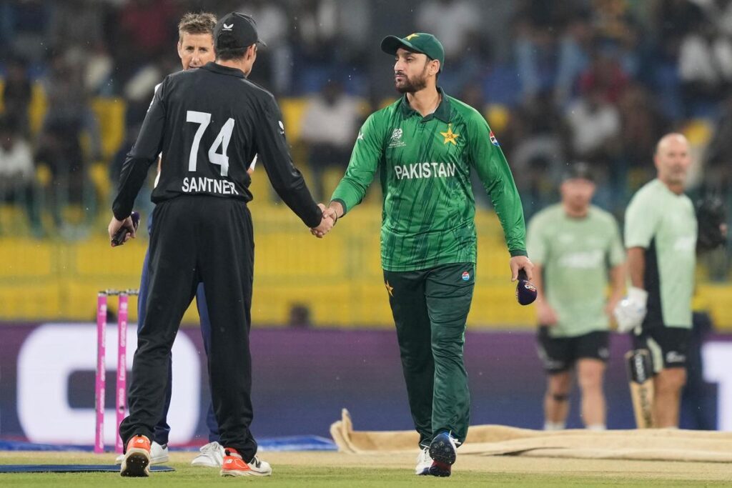 Pak vs NZ T20 Rain Delay
