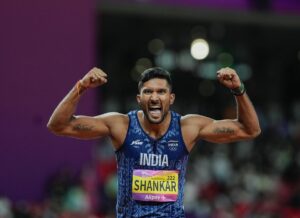 చైనాలో భారత్ గర్జన, తేజస్విన్ శంకర్ కు గోల్డ్ మెడల్!