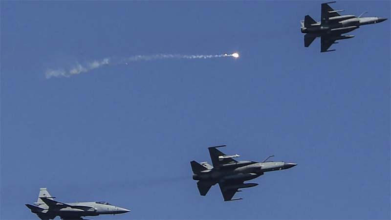 Pakistan Air Strikes on Afghanistan : అఫ్గాన్ పై పాకిస్థాన్ ఎయిర్ స్ట్రైక్స్