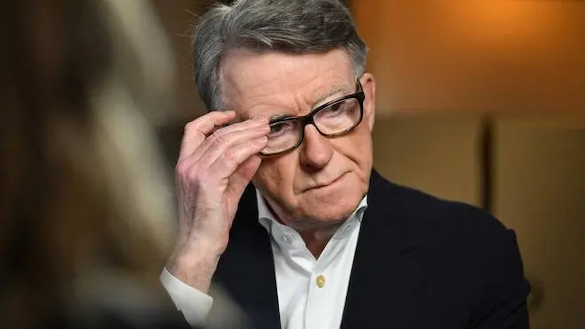 ఎప్‌స్టీన్ ఫైల్స్ లో బ్రిటన్ మాజీ రాయబారి అరెస్ట్ ..ఆపై బెయిల్​