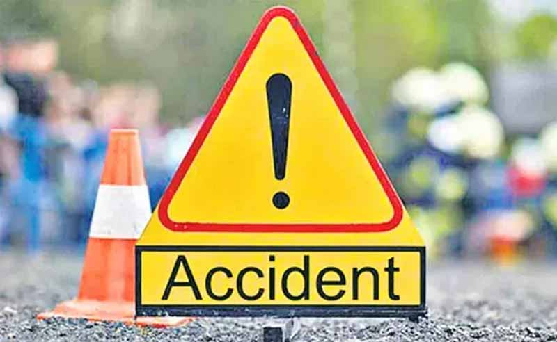 Accident : జగిత్యాల లో ఘోర రోడ్డు ప్రమాదం.. నలుగురు మృతి