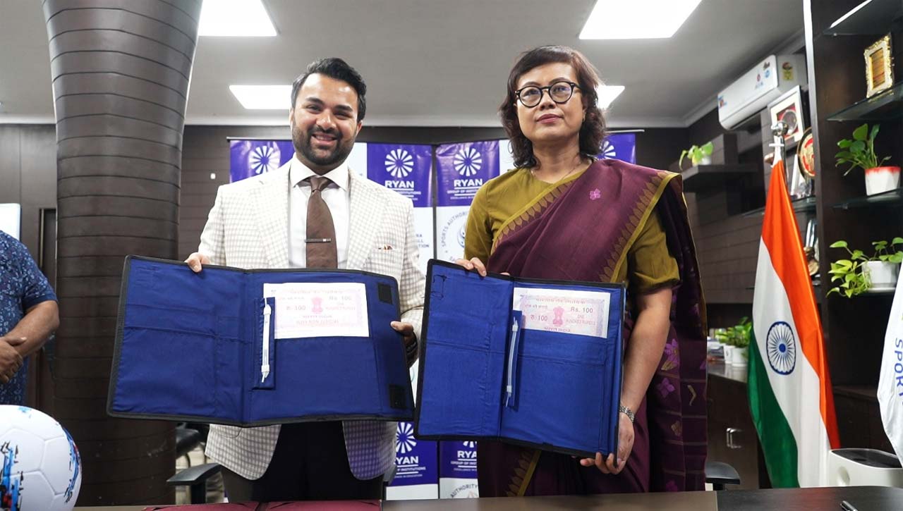 FIFA : తెలంగాణ ఫుట్‌బాల్ క్రీడాకారులకు గుడ్ న్యూస్