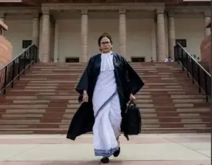 ఇది.. రియల్లీ ‘ఓ మై గాడ్’! తన కేసుని తానే వాదించనున్న సీఎం