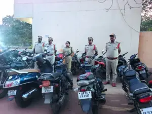 నెల్లూరులో పోలీసుల కార్డెన్ సెర్చ్..35 వాహనాలు సీజ్