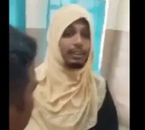 రీల్స్ కోసం యువకుడి పిచ్చి చేష్టలు