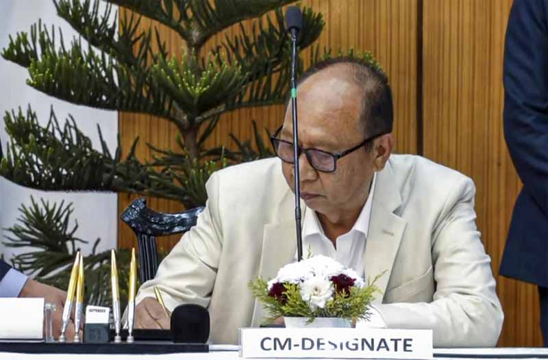 Yumnam Khemchand Singh Takes Oath : మణిపుర్ కొత్త సీఎంగా ఖేంచంద్ ప్రమాణస్వీకారం