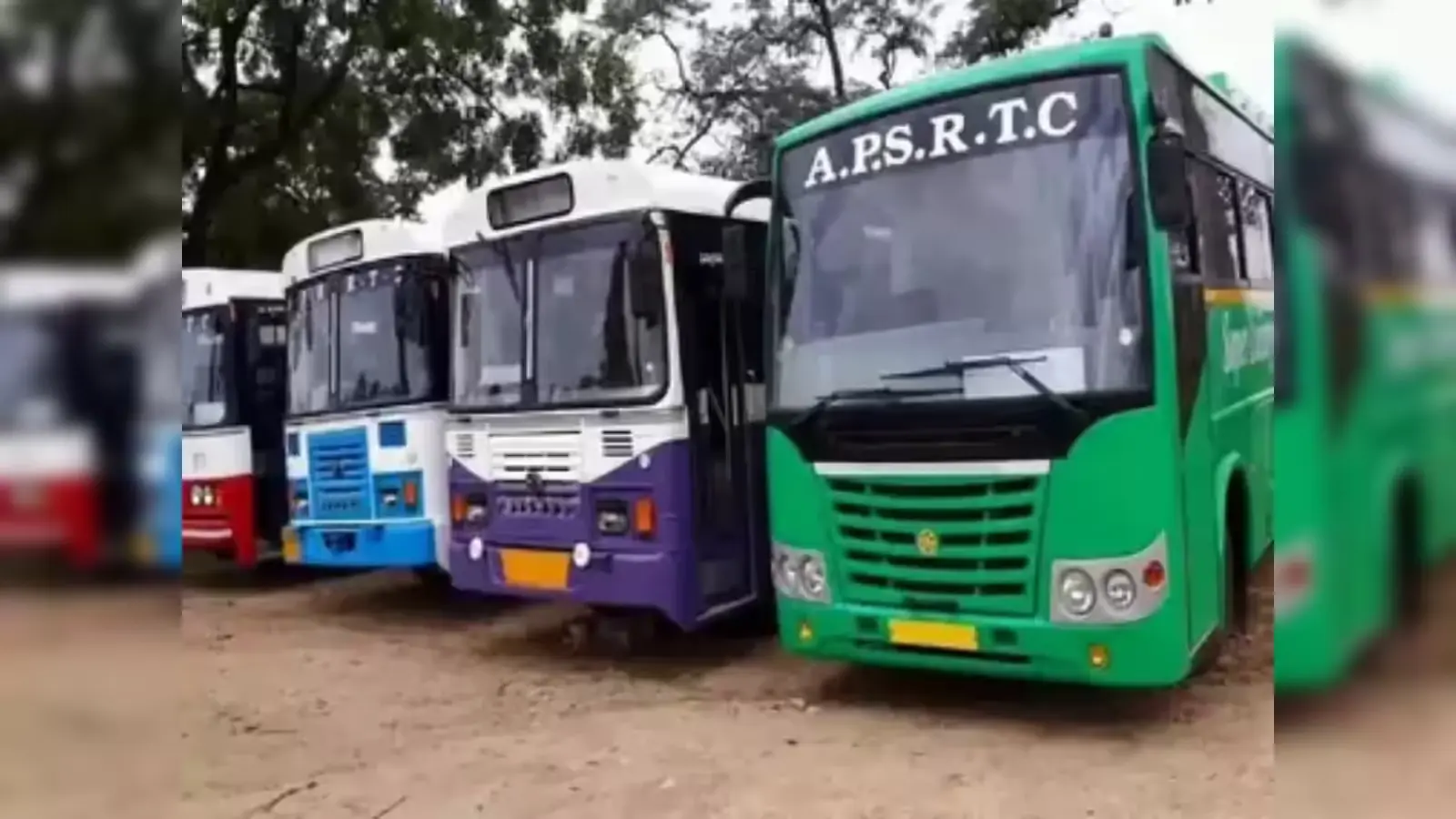 AP Students: పబ్లిక్ పరీక్షలు.. హాల్ టికెట్ చూపిస్తే విద్యార్థులకు ఫ్రీ జర్నీ