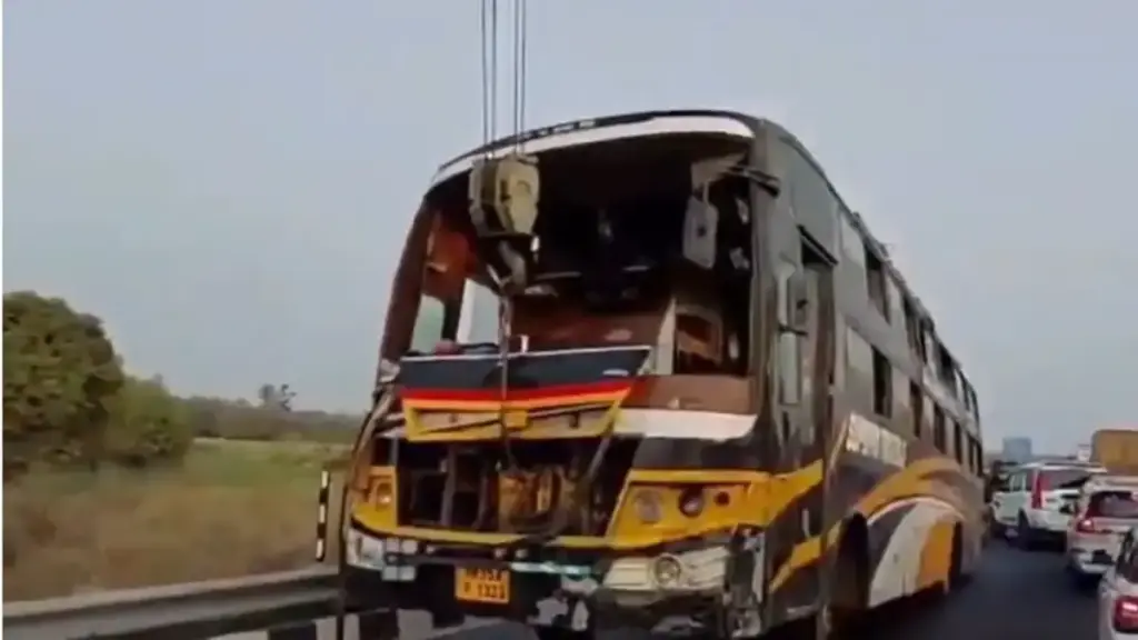 Lucknow Road Accident: Double-decker bus overturns, four killed