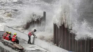 బంగాళాఖాతంలో అల్పపీడనం.. దక్షిణ రాష్ట్రాల్లో వర్షాలు