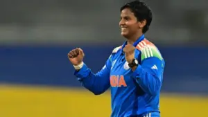 రెండో స్థానానికి దీప్తి శర్మ