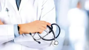 CPR చేసి చిన్నారి ప్రాణం కాపాడిన వైద్యులు