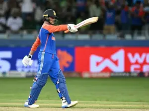 ర్యాంకింగ్స్‌లో అగ్రస్థానంలో అభిషేక్, వరుణ్ చక్రవర్తి