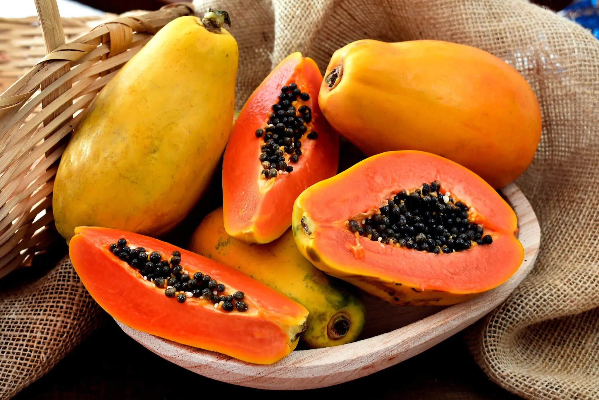 Papaya Benefits: ఉదయాన్నే ఖాళీ కడుపుతో బొప్పాయి తింటున్నారా?